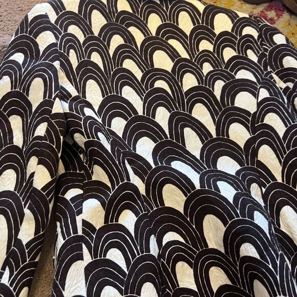 Trina Turk blazer 6 - Picture 8 of 8